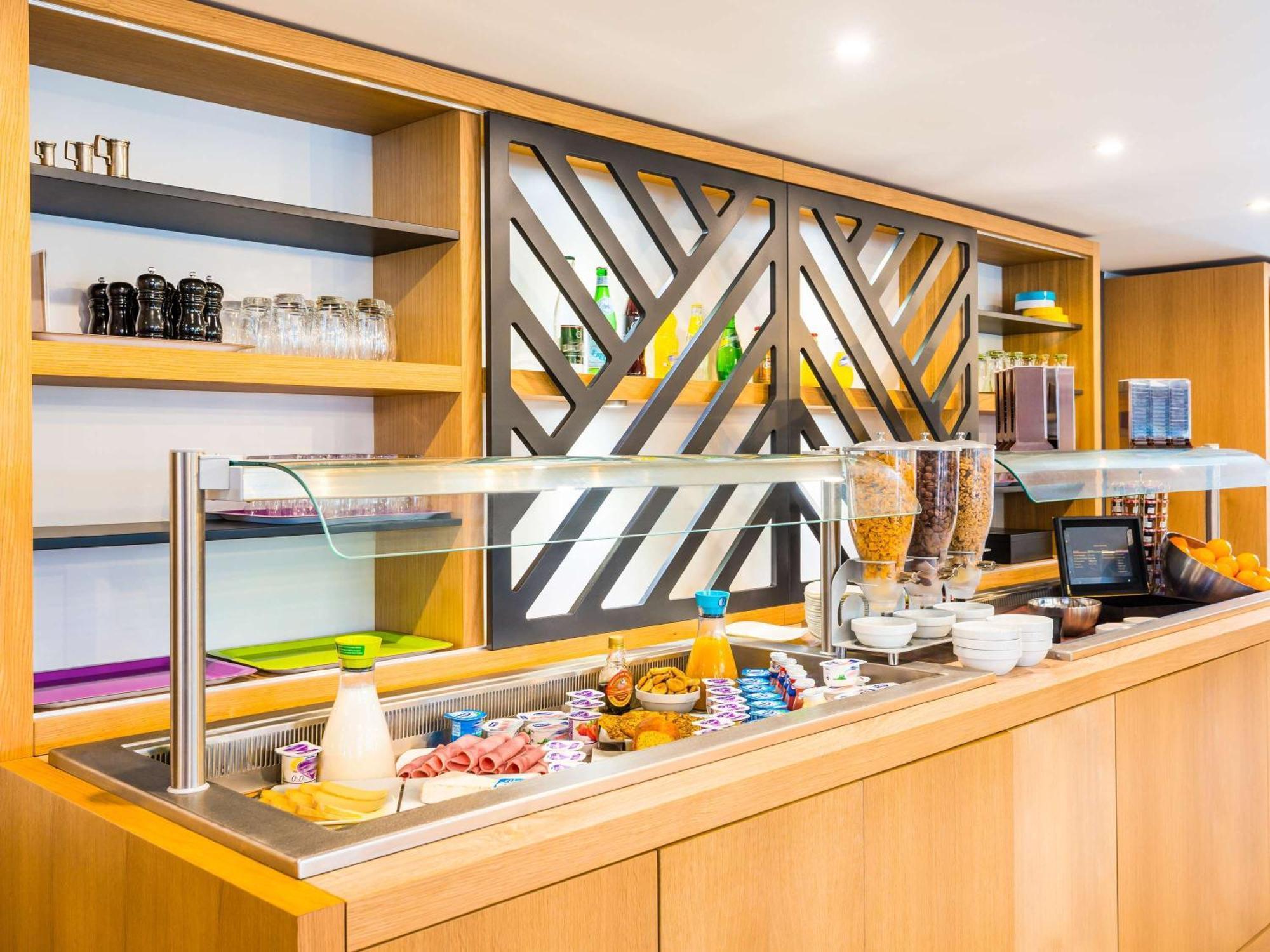 Ibis Styles Rouen Val De Reuil Hotell Val-de-Reuil Eksteriør bilde