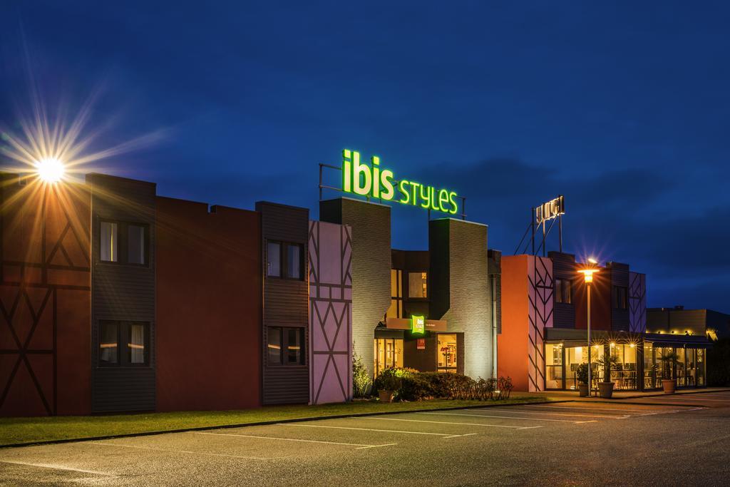 Ibis Styles Rouen Val De Reuil Hotell Val-de-Reuil Eksteriør bilde