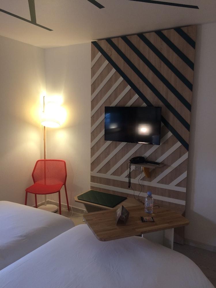 Ibis Styles Rouen Val De Reuil Hotell Val-de-Reuil Eksteriør bilde